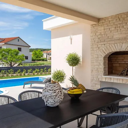 Holiday home Eleni Ljubac (Zadar)